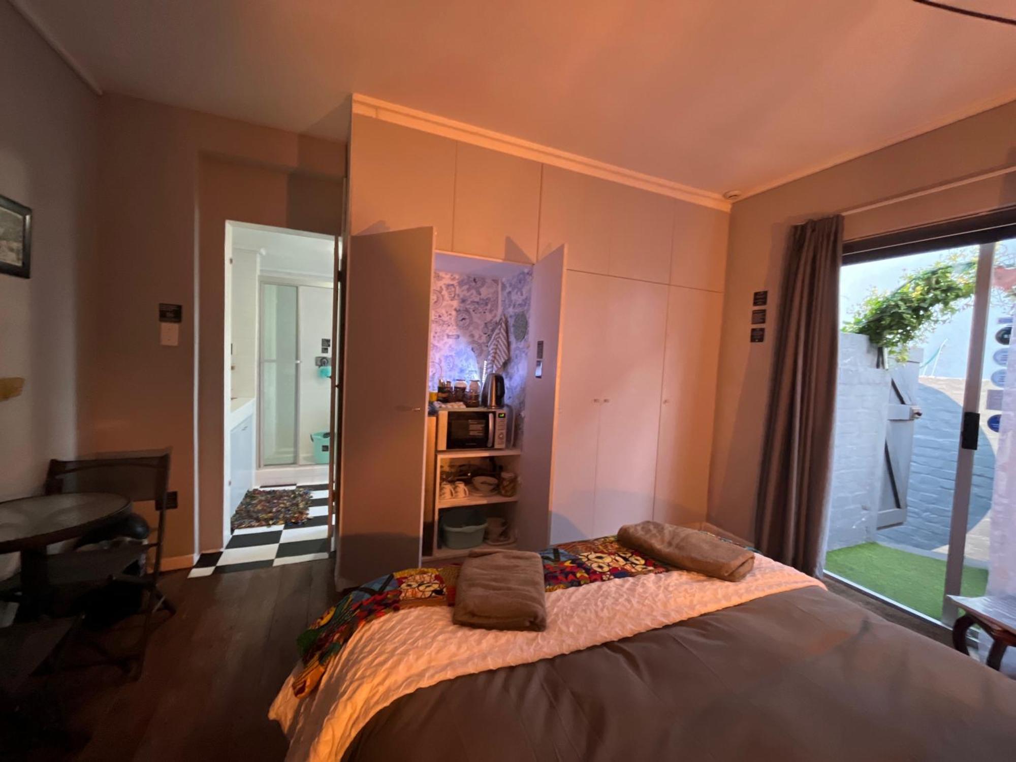 Seaside Getaway @ Swallow House Suite #1 كيب تاون المظهر الخارجي الصورة